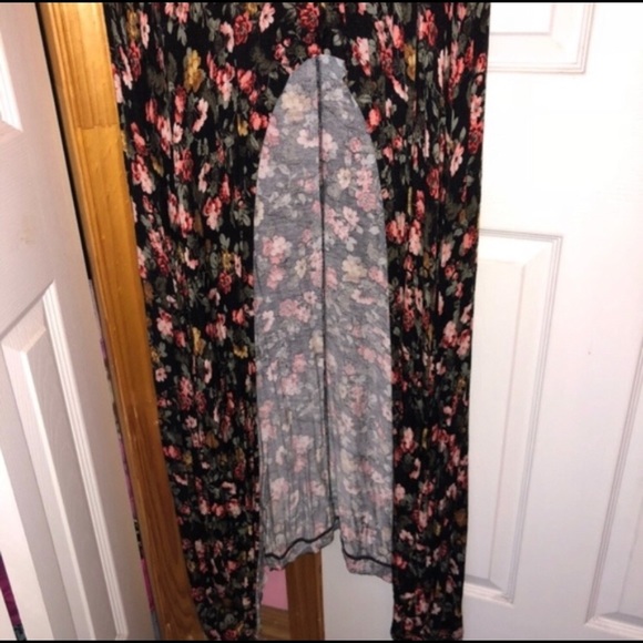 Annabelle Floral Hi-low Tunic. Large - Picture 3 of 8